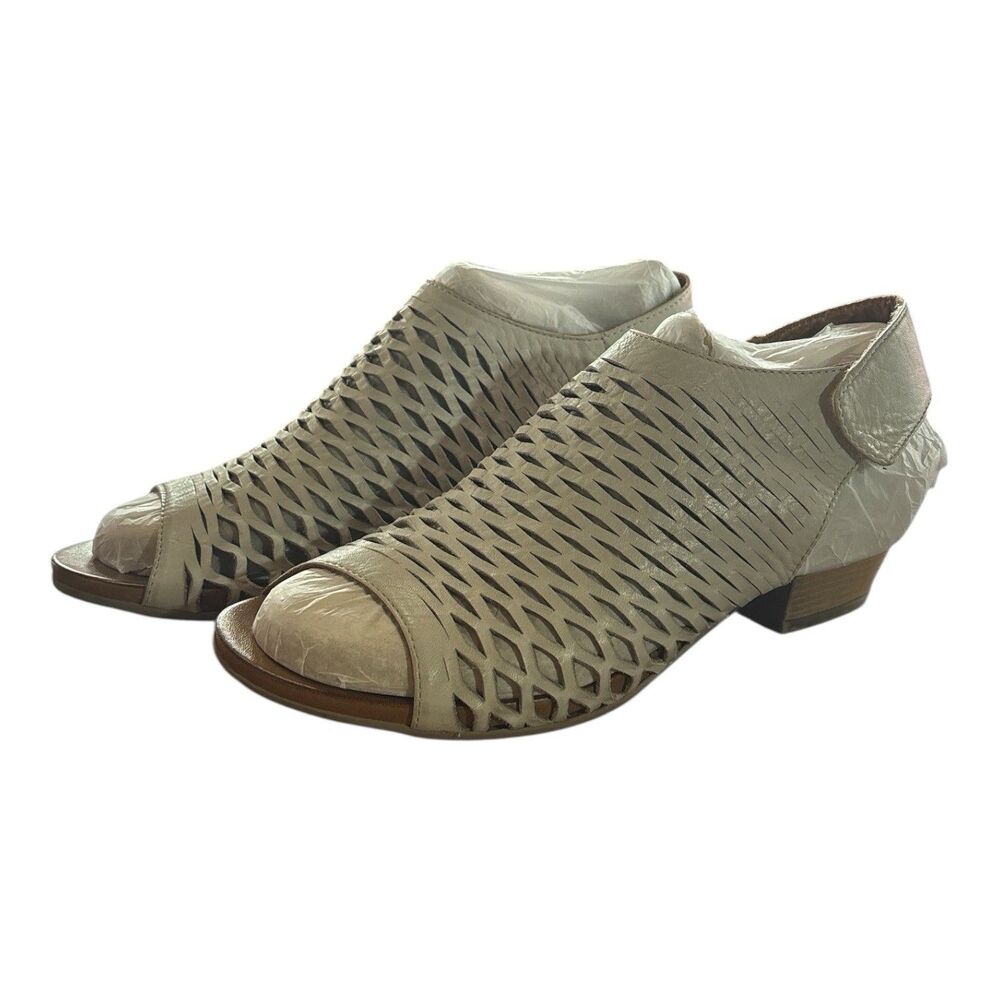 Bueno Lacey Slingback Sandals Peep-toe Gray/Beige Size 41 (11) 2” Block Heel
